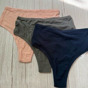 Play Assorted 3-Pack High Waist Thongs Hanky Panky XS/S
